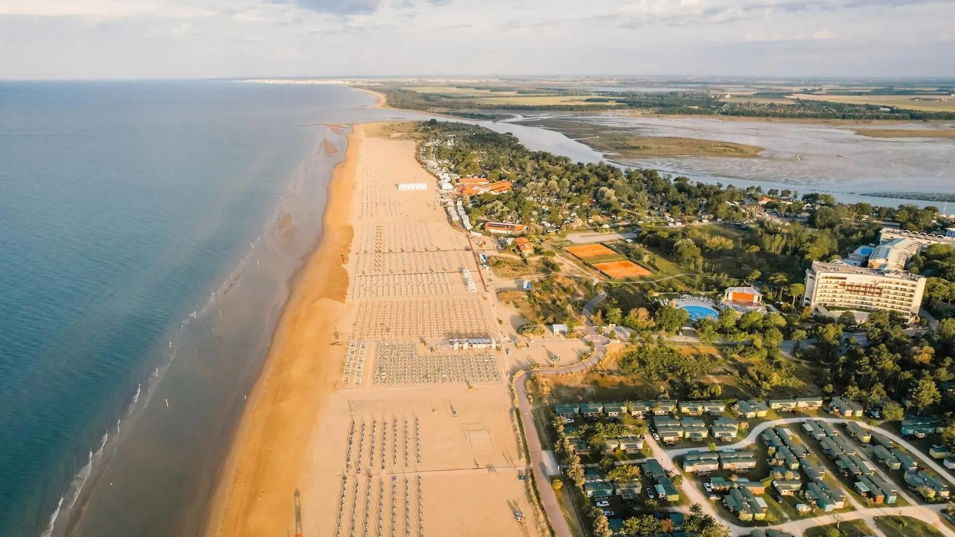Nice Apartment In A Quiet Area Close To The Beach Bibione Italy